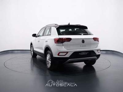 Volkswagen T-Roc 1.5 TSI 150cv ACT DSG Life Bianco usata Nola