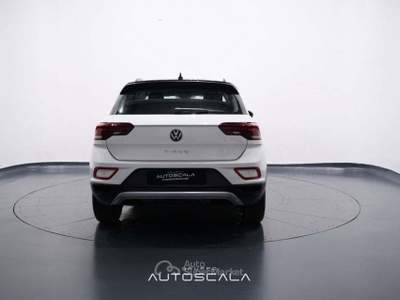 Volkswagen T-Roc 1.5 TSI 150cv ACT DSG Life Bianco usata Nola