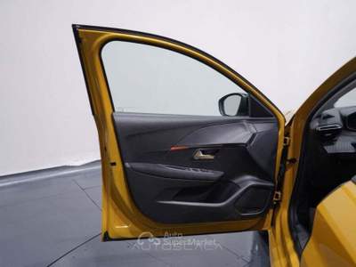 Peugeot 208 1.5 BlueHDi 100cv S&S 5 porte Active Pack Giallo usata Nola
