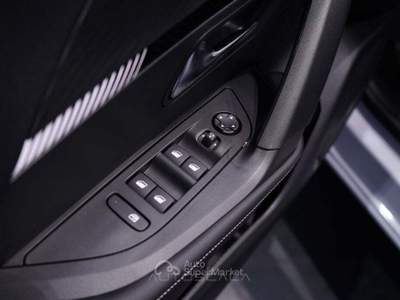 Peugeot 2008 1.2 PureTech 100cv S&S Allure #VisionPack Bianco usata Nola