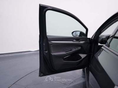 Volkswagen Golf 1.0 TSI 110cv EVO DSG Life Grigio usata Nola
