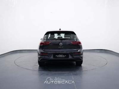 Volkswagen Golf 1.0 TSI 110cv EVO DSG Life Grigio usata Nola