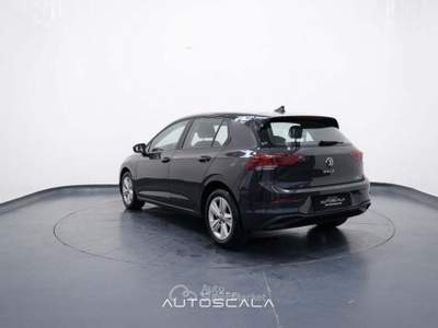 Volkswagen Golf 1.0 TSI 110cv EVO DSG Life Grigio usata Nola