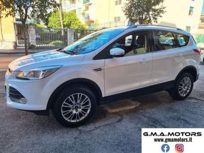 Ford Kuga 2.0 TDCI 120 CV S&S 2WD Plus Bianco usata San Giorgio a Cremano