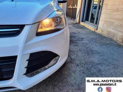 Ford Kuga 2.0 TDCI 120 CV S&S 2WD Plus Bianco usata San Giorgio a Cremano
