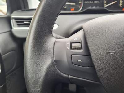 Peugeot 208 BlueHDi 100 S&S 5 porte Active Blu/Azzurro usata San Giorgio a Cremano