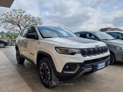 Jeep Compass PHEV AT6 4xe Trailhawk Bianco usata Altamura