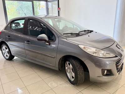 Peugeot 207 5p. Millesim 200 NEOPATENTATI Grigio usata ALTAMURA
