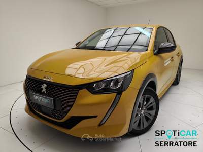 Peugeot 208 NUOVA e- Allure Pack 100kW Giallo usata Erba