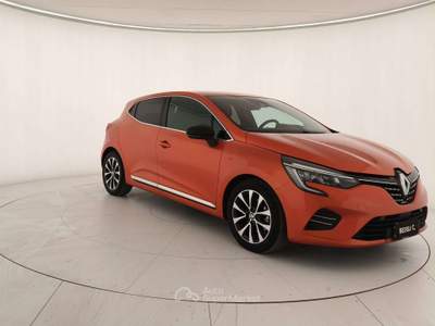 Renault Clio Clio 1.6 E-Tech full hybrid Techno 145cv auto Arancione usata Monza