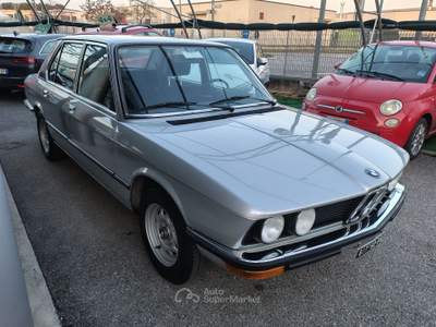BMW Serie 5 518 E 12 4 PORTE ISCRITTA ASI Argento usata BOLTIERE
