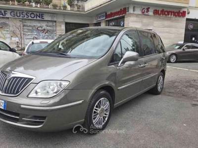 Lancia Phedra MJT 136 CV Platino Grigio usata Roma