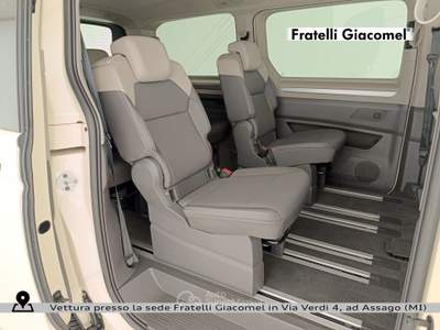 Volkswagen Multivan lungo 2.0 tdi life 150cv dsg 7p.ti Bianco usata Assago