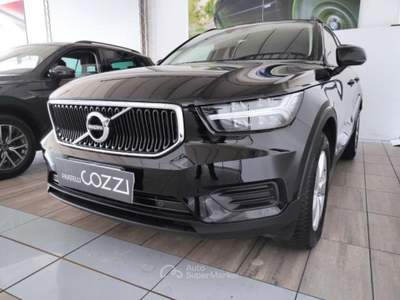 Volvo XC40  - xc40 t2 geartronic momentum core n1 Nero usata LEGNANO