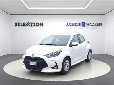 Toyota Yaris  - yaris 1.5 hybrid 5 porte business Bianco usata Ancona