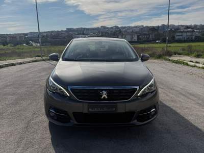 Peugeot 308 S&S SW Business Grigio usata Altamura