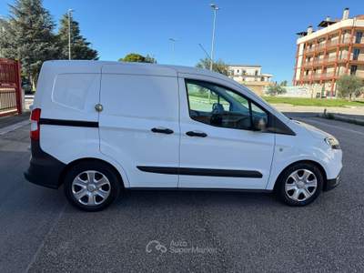 Ford Transit Courier Van Trend Bianco usata Altamura