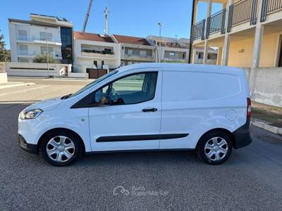 Ford Transit Courier Van Trend Bianco usata Altamura