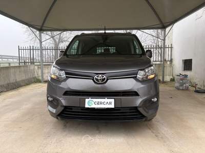 Toyota Proace 1.5D 100 CV 7 POSTI EURO 6-DTEMP 7 DIESEL Lounge Grigio usata Pavia
