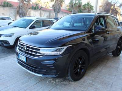 Volkswagen Tiguan 2.0 TDI 150 CV SCR DSG Nero usata Trapani