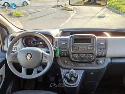 Renault Trafic T27 1.6 dCi 120CV S&amp;S PL-TN Zen Nero usata San Stino di Livenza