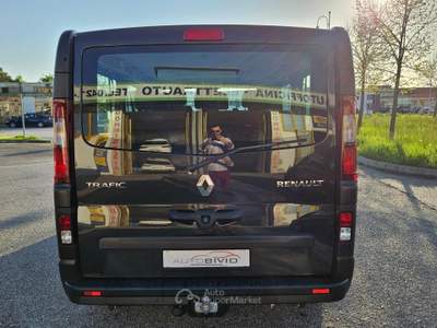 Renault Trafic T27 1.6 dCi 120CV S&amp;S PL-TN Zen Nero usata San Stino di Livenza