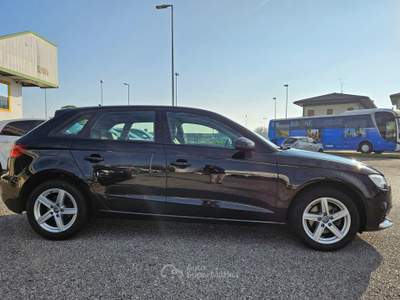 Audi A3 30 1.6 tdi Business 116cv my19 Nero usata San Stino di Livenza
