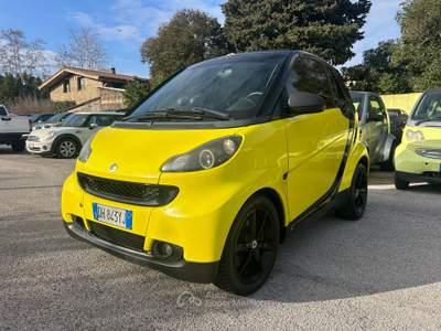 Smart ForTwo SMART CABRIO 451 Giallo usata Aprilia