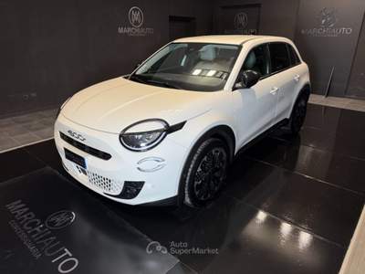 Fiat 600 Hybrid 110 CV DCT MHEV La Prima Bianco usata Bastia Umbra