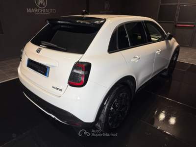 Fiat 600 Hybrid 110 CV DCT MHEV La Prima Bianco usata Bastia Umbra