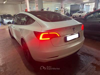 Tesla Model 3 Standard Range Plus 50Kwh Bianco usata Mentana