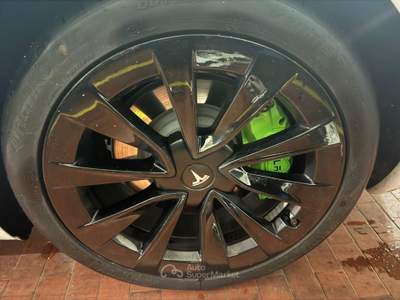 Tesla Model 3 Standard Range Plus 50Kwh Bianco usata Mentana
