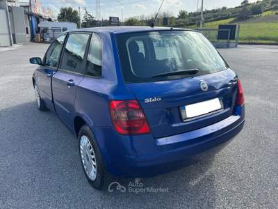 Fiat Stilo 1.9 Multijet 120cv 5PT berlina Blu/Azzurro usata Mentana