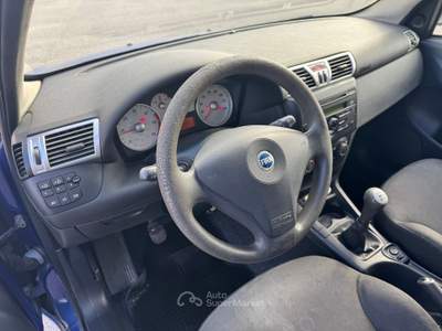Fiat Stilo 1.9 Multijet 120cv 5PT berlina Blu/Azzurro usata Mentana