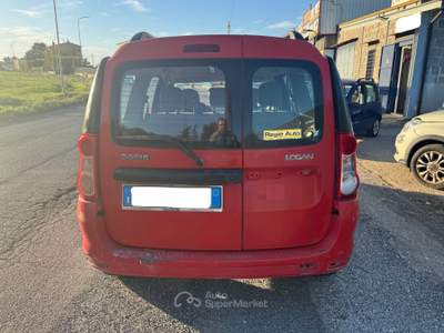 Dacia Logan 1.6i MCV Rosso usata Mentana