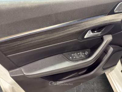 Peugeot 508  sw 1.6 hybrid phev gt 225cv e-eat8 Bianco usata Firenze