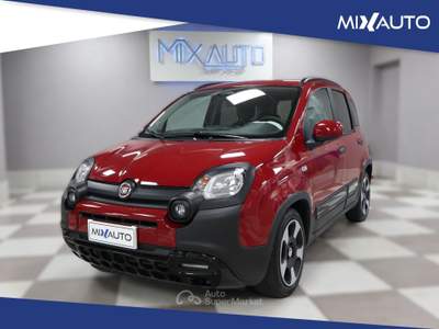 Fiat Panda Pandina Cross 1.0 Firefly Hybrid S&amp;S 70CV Rosso usata Latina