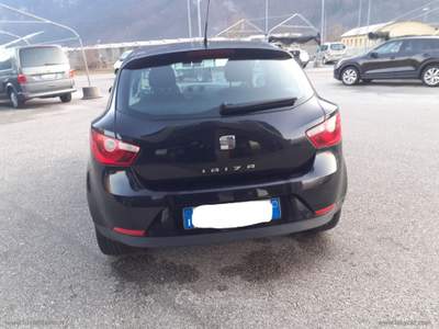 Seat Ibiza Ibiza 1.6 TDI 105 CV CR 3p. Sport Nero usata Scurelle