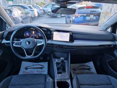 Volkswagen Golf Variant 2.0 TDI SCR Life Grigio usata Altamura