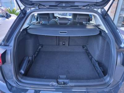 Volkswagen Golf Variant 2.0 TDI SCR Life Grigio usata Altamura