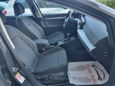 Volkswagen Golf Variant 2.0 TDI SCR Life Grigio usata Altamura