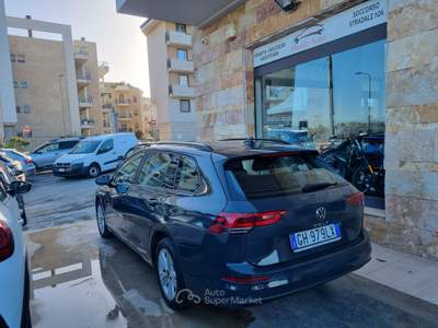 Volkswagen Golf Variant 2.0 TDI SCR Life Grigio usata Altamura