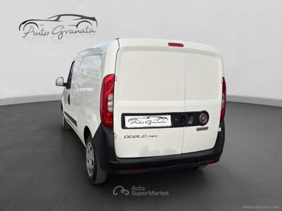 Fiat Doblò Doblò 1.6MJT 120 PL-TN Cargo Maxi Lam. +NAVI-OUTLET usata Qualiano