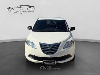 Lancia Ypsilon Ypsilon 0.9 T.Air 85CV 5p. Met.Ec. Gold Bianco usata Qualiano