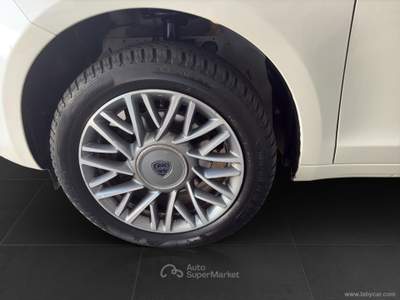 Lancia Ypsilon Ypsilon 0.9 T.Air 85CV 5p. Met.Ec. Gold Bianco usata Qualiano