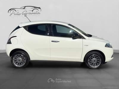 Lancia Ypsilon Ypsilon 0.9 T.Air 85CV 5p. Met.Ec. Gold Bianco usata Qualiano