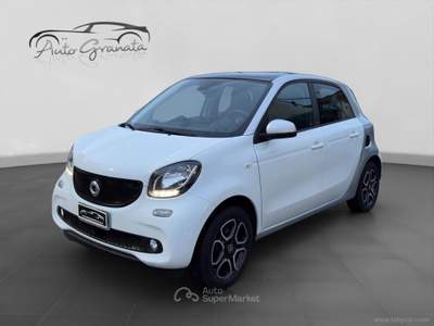 Smart ForFour forfour 70 1.0 twinamic Passion AUTOMATICA Bianco usata Qualiano
