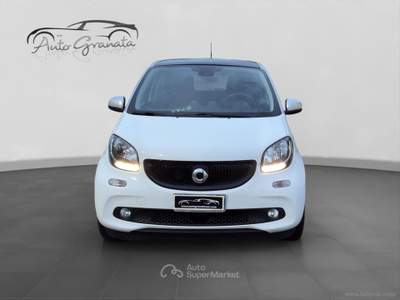Smart ForFour forfour 70 1.0 twinamic Passion AUTOMATICA Bianco usata Qualiano