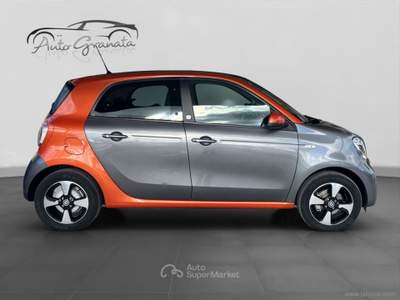 Smart ForFour forfour EQ Racingrey PARI NUOVO !!! Argento usata Qualiano