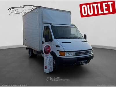 Iveco Daily Daily 35C10 2.3 Hpi PL-RG Cabinato OUTLET usata Qualiano